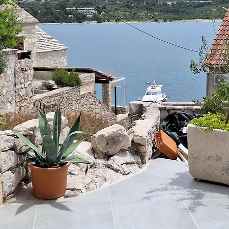 アパート Makol *