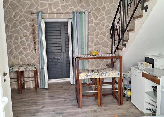 Makol 프리모스턴